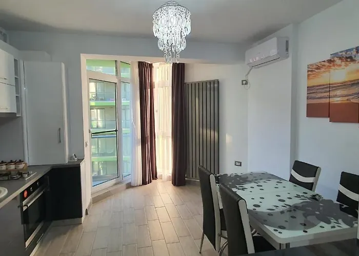 Bell Marina Prima Linie La Mare Complex Cu Piscina &