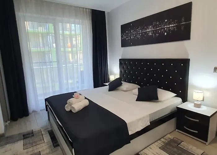 Bell Marina Prima Linie La Mare Complex Cu Piscina & Năvodari