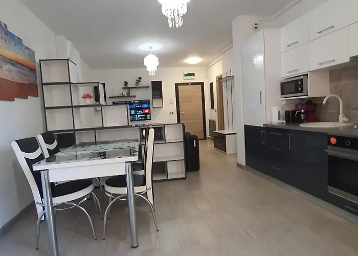 Bell Marina Prima Linie La Mare Complex Cu Piscina &