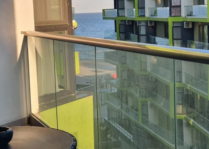 Bell Marina Prima Linie La Mare Complex Cu Piscina & Năvodari